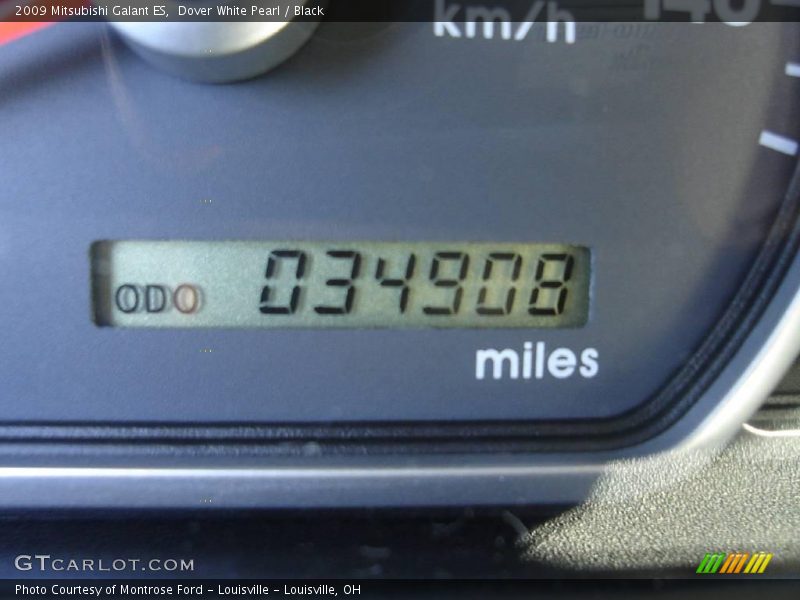 Dover White Pearl / Black 2009 Mitsubishi Galant ES