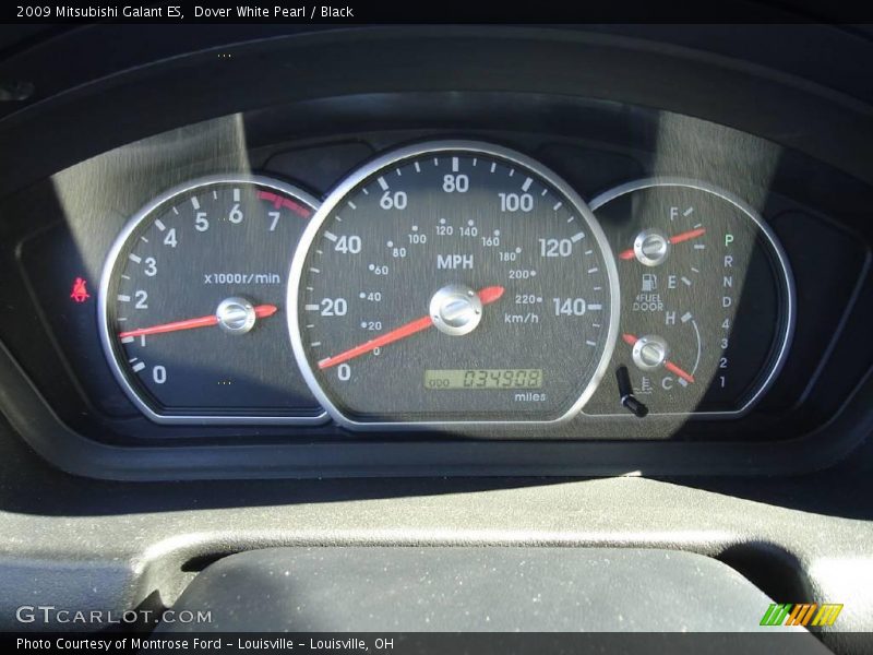 Dover White Pearl / Black 2009 Mitsubishi Galant ES