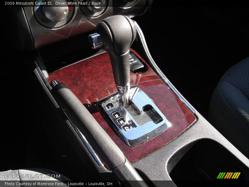 Dover White Pearl / Black 2009 Mitsubishi Galant ES