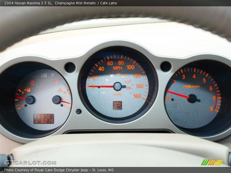 Champagne Mist Metallic / Cafe Latte 2004 Nissan Maxima 3.5 SL