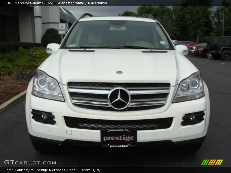 Alabaster White / Macadamia 2007 Mercedes-Benz GL 450