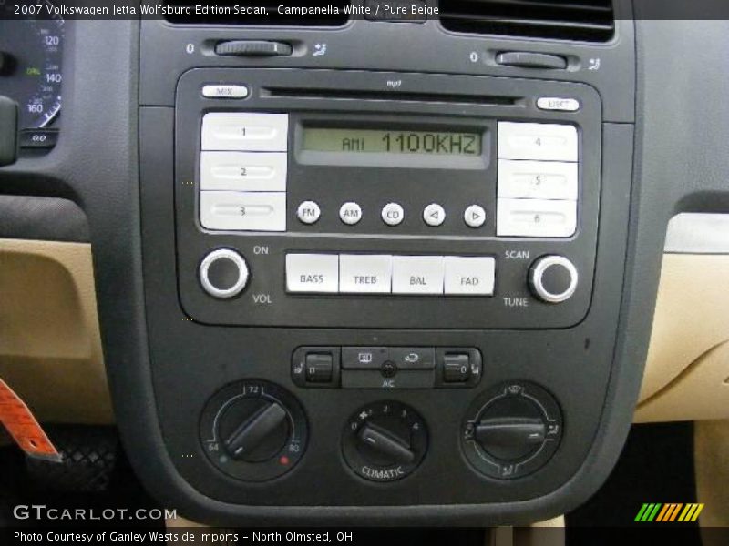 Campanella White / Pure Beige 2007 Volkswagen Jetta Wolfsburg Edition Sedan