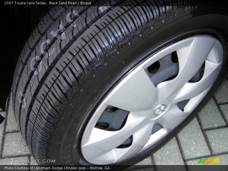 Black Sand Pearl / Bisque 2007 Toyota Yaris Sedan