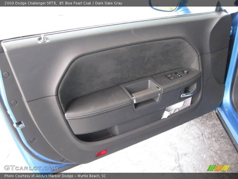 B5 Blue Pearl Coat / Dark Slate Gray 2009 Dodge Challenger SRT8
