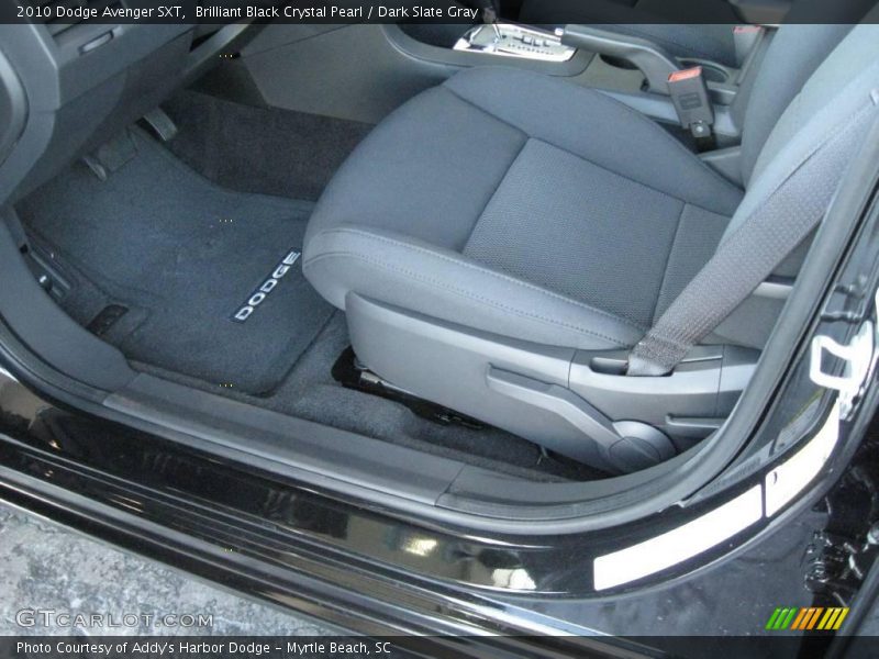 Brilliant Black Crystal Pearl / Dark Slate Gray 2010 Dodge Avenger SXT