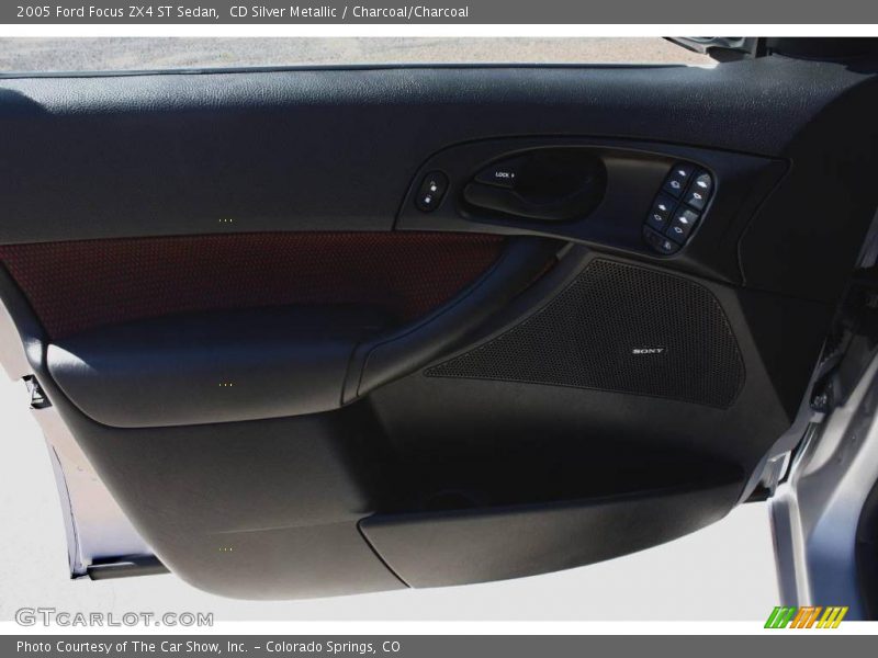CD Silver Metallic / Charcoal/Charcoal 2005 Ford Focus ZX4 ST Sedan
