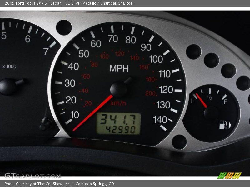 CD Silver Metallic / Charcoal/Charcoal 2005 Ford Focus ZX4 ST Sedan