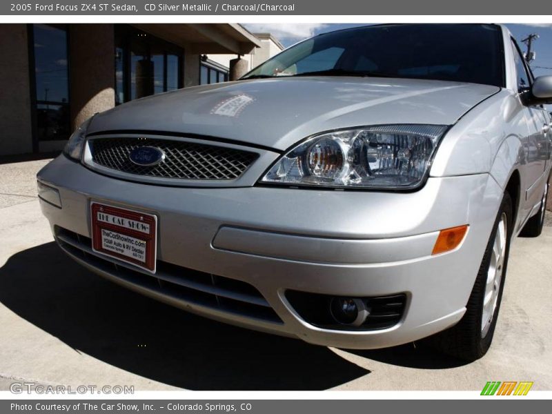CD Silver Metallic / Charcoal/Charcoal 2005 Ford Focus ZX4 ST Sedan