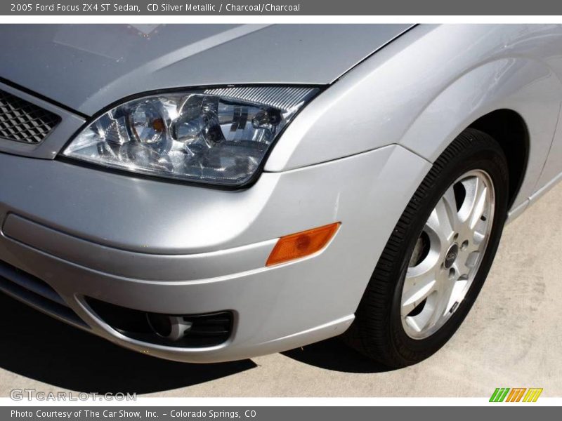 CD Silver Metallic / Charcoal/Charcoal 2005 Ford Focus ZX4 ST Sedan