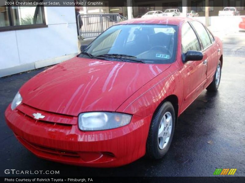 Victory Red / Graphite 2004 Chevrolet Cavalier Sedan