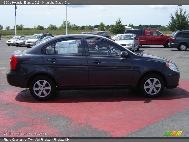 Midnight Gray / Gray 2001 Hyundai Elantra GLS