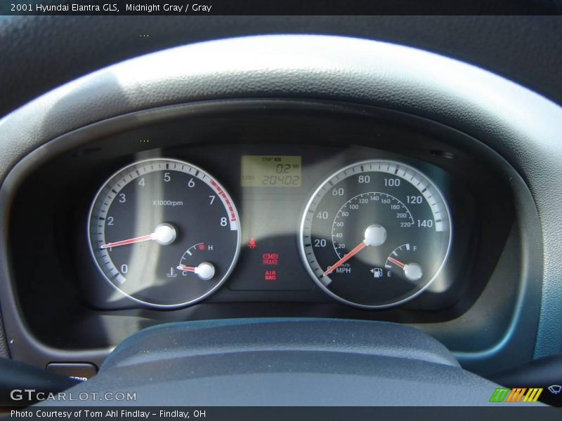 Midnight Gray / Gray 2001 Hyundai Elantra GLS