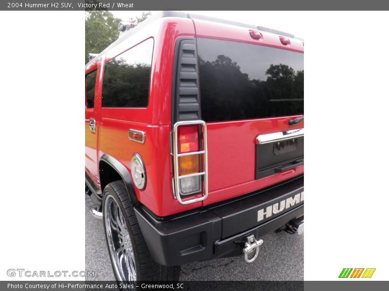 Victory Red / Wheat 2004 Hummer H2 SUV