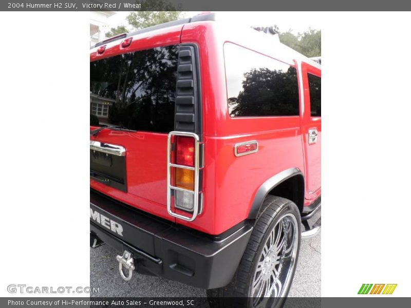 Victory Red / Wheat 2004 Hummer H2 SUV