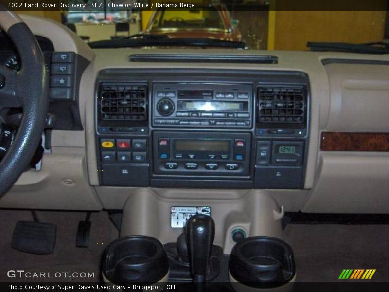 Chawton White / Bahama Beige 2002 Land Rover Discovery II SE7