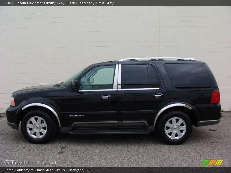 Black Clearcoat / Dove Grey 2004 Lincoln Navigator Luxury 4x4