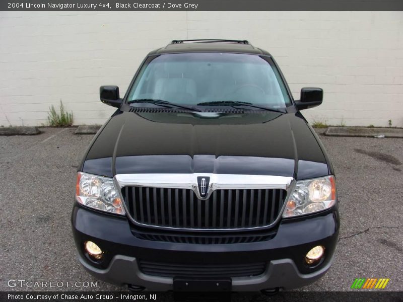 Black Clearcoat / Dove Grey 2004 Lincoln Navigator Luxury 4x4