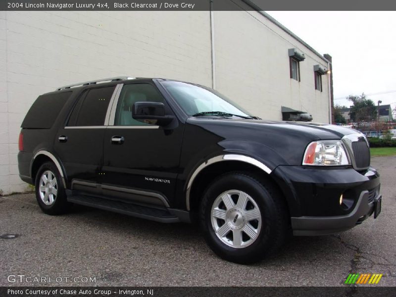 Black Clearcoat / Dove Grey 2004 Lincoln Navigator Luxury 4x4