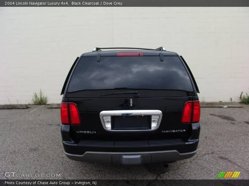 Black Clearcoat / Dove Grey 2004 Lincoln Navigator Luxury 4x4