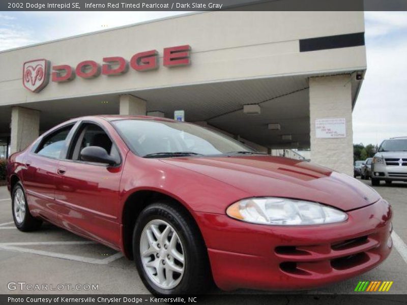 Inferno Red Tinted Pearlcoat / Dark Slate Gray 2002 Dodge Intrepid SE