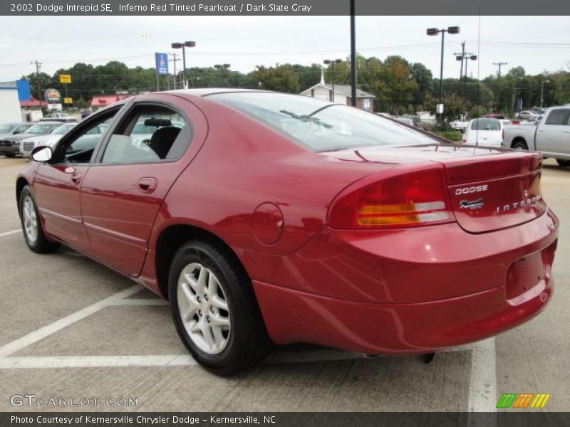 Inferno Red Tinted Pearlcoat / Dark Slate Gray 2002 Dodge Intrepid SE