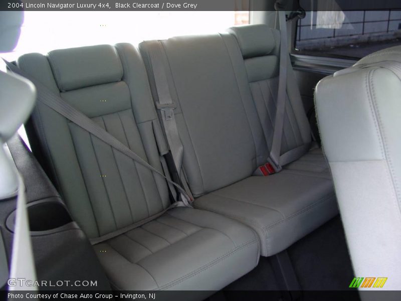 Black Clearcoat / Dove Grey 2004 Lincoln Navigator Luxury 4x4