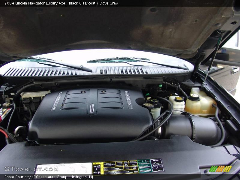 Black Clearcoat / Dove Grey 2004 Lincoln Navigator Luxury 4x4