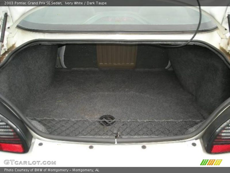 Ivory White / Dark Taupe 2003 Pontiac Grand Prix SE Sedan