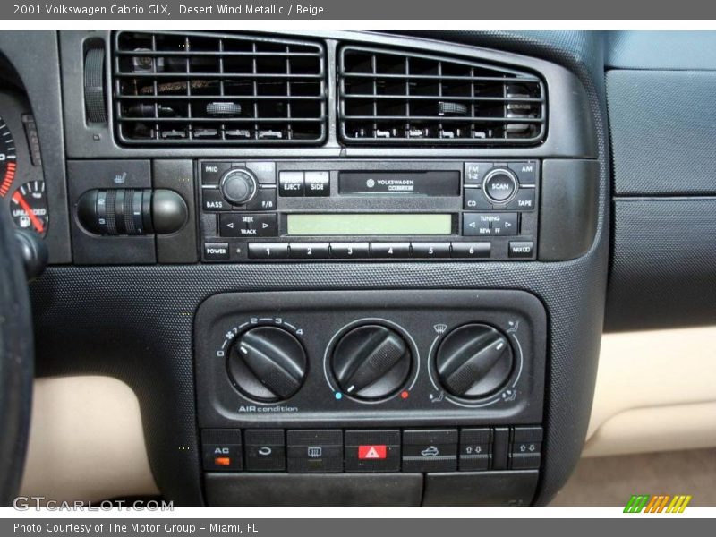 Desert Wind Metallic / Beige 2001 Volkswagen Cabrio GLX