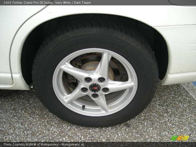 Ivory White / Dark Taupe 2003 Pontiac Grand Prix SE Sedan