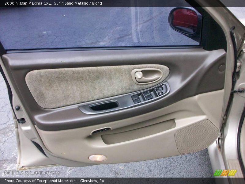 Sunlit Sand Metallic / Blond 2000 Nissan Maxima GXE