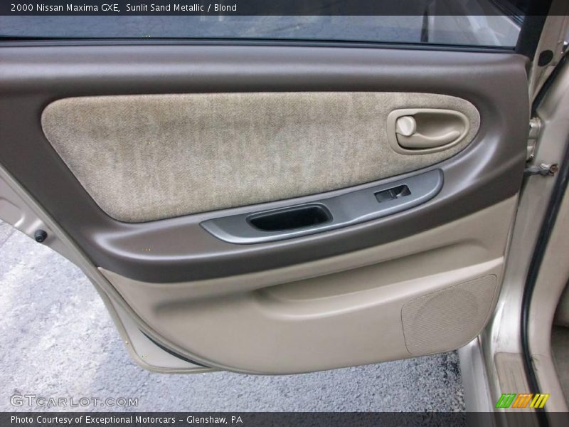 Sunlit Sand Metallic / Blond 2000 Nissan Maxima GXE