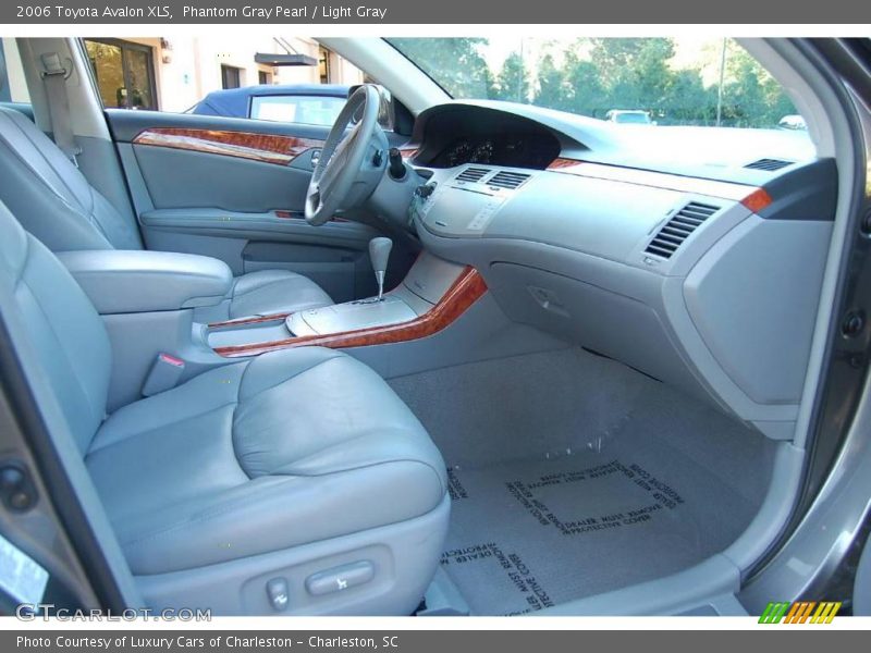 Phantom Gray Pearl / Light Gray 2006 Toyota Avalon XLS