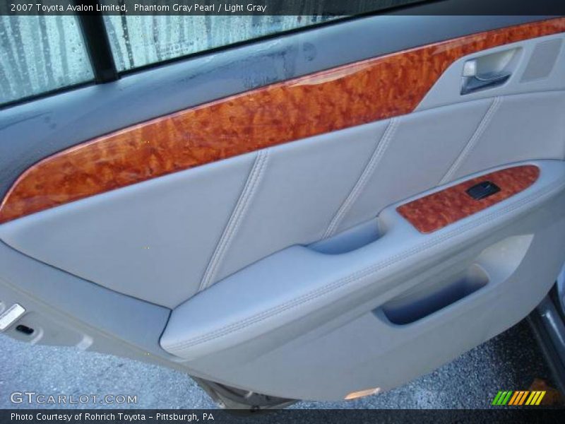 Phantom Gray Pearl / Light Gray 2007 Toyota Avalon Limited