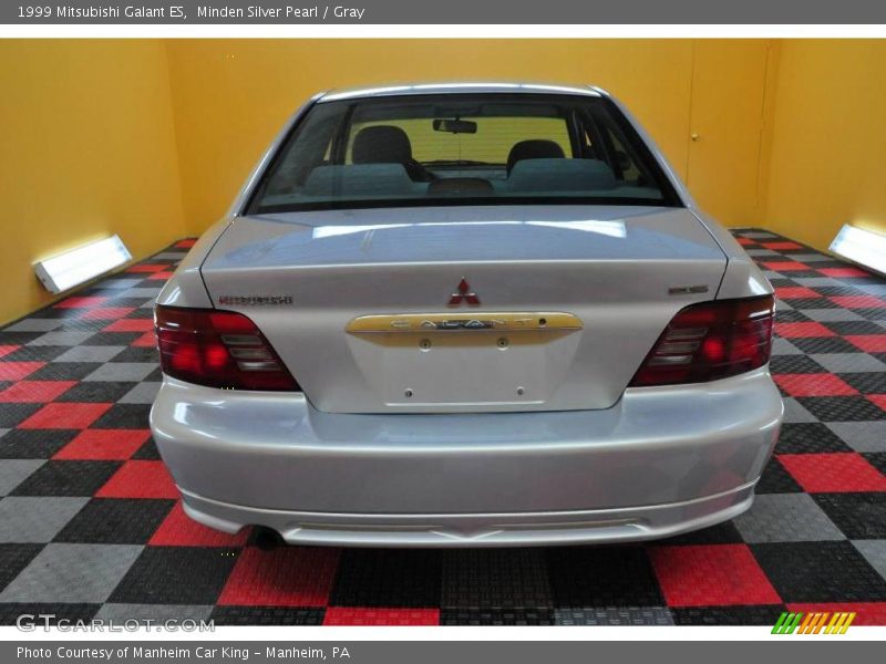 Minden Silver Pearl / Gray 1999 Mitsubishi Galant ES