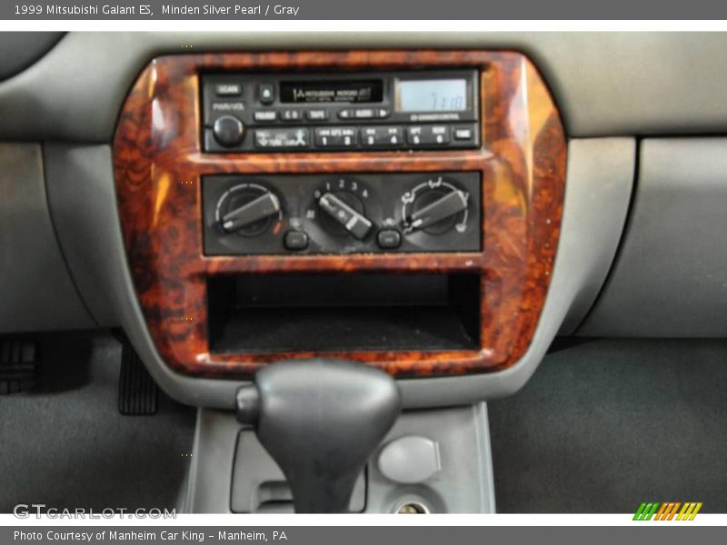 Minden Silver Pearl / Gray 1999 Mitsubishi Galant ES