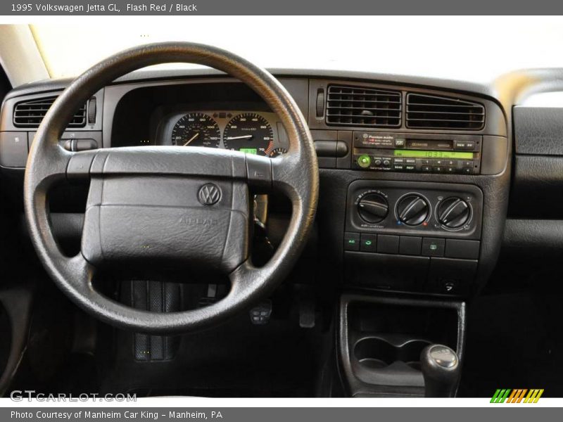 Flash Red / Black 1995 Volkswagen Jetta GL
