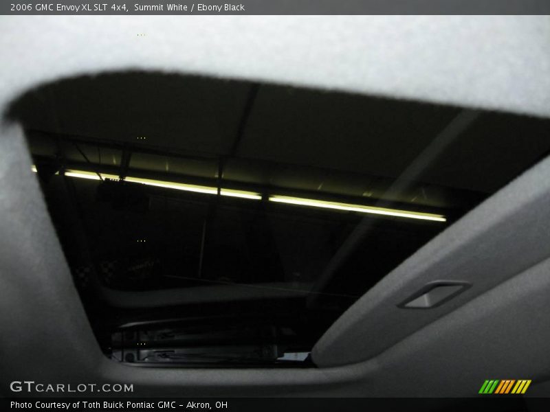 Summit White / Ebony Black 2006 GMC Envoy XL SLT 4x4
