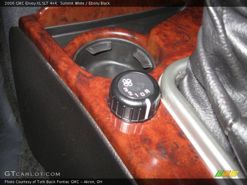 Summit White / Ebony Black 2006 GMC Envoy XL SLT 4x4