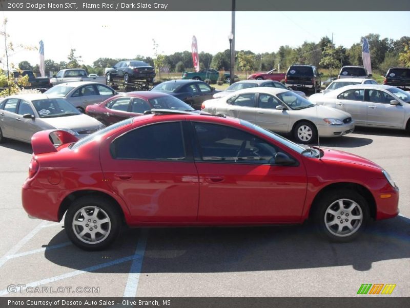 Flame Red / Dark Slate Gray 2005 Dodge Neon SXT