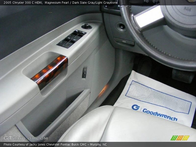 Magnesium Pearl / Dark Slate Gray/Light Graystone 2005 Chrysler 300 C HEMI