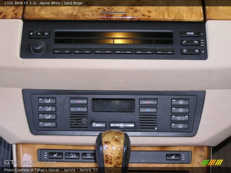 Alpine White / Sand Beige 2005 BMW X5 3.0i