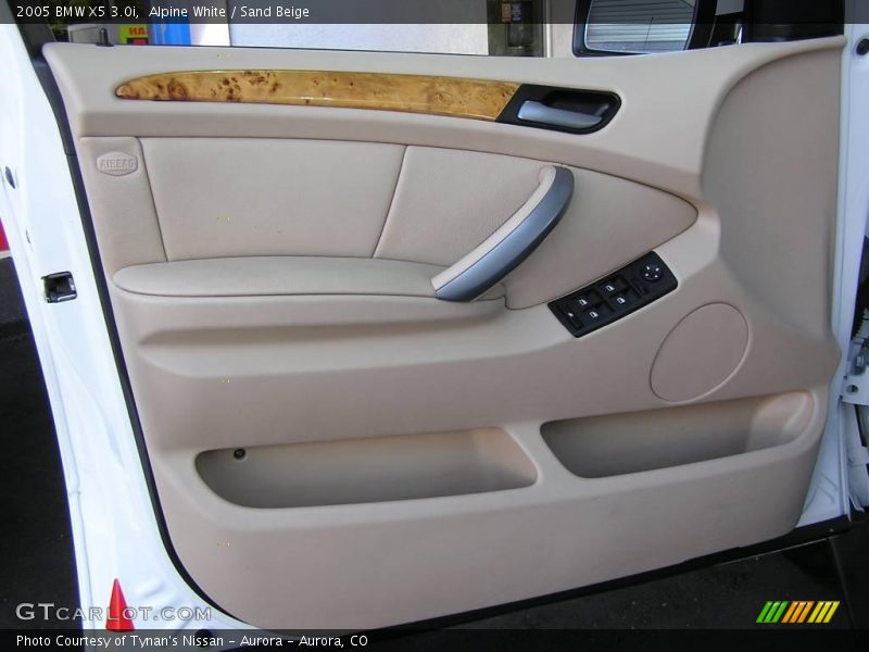 Alpine White / Sand Beige 2005 BMW X5 3.0i
