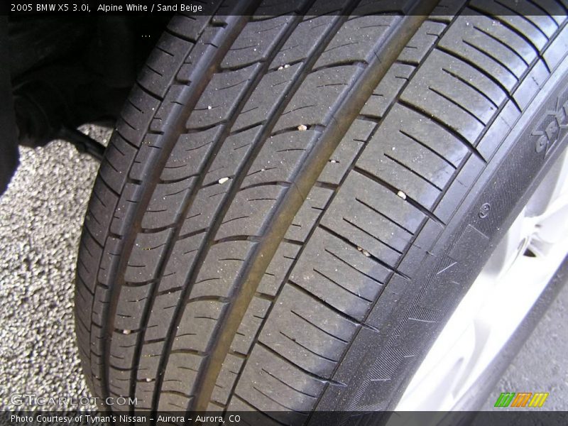 Alpine White / Sand Beige 2005 BMW X5 3.0i