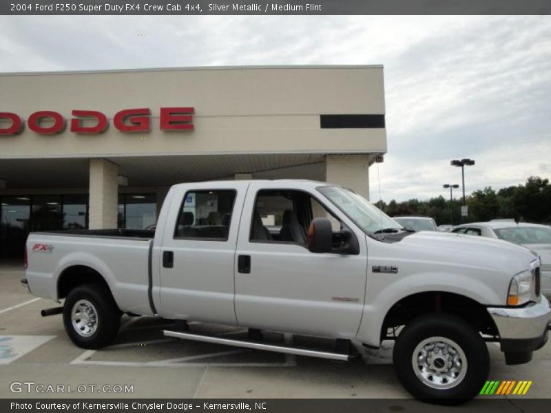 Silver Metallic / Medium Flint 2004 Ford F250 Super Duty FX4 Crew Cab 4x4
