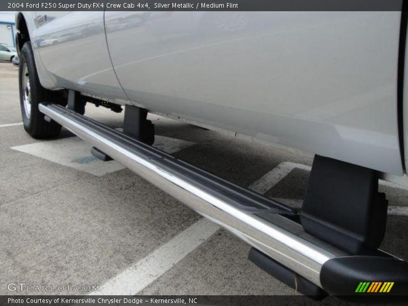 Silver Metallic / Medium Flint 2004 Ford F250 Super Duty FX4 Crew Cab 4x4
