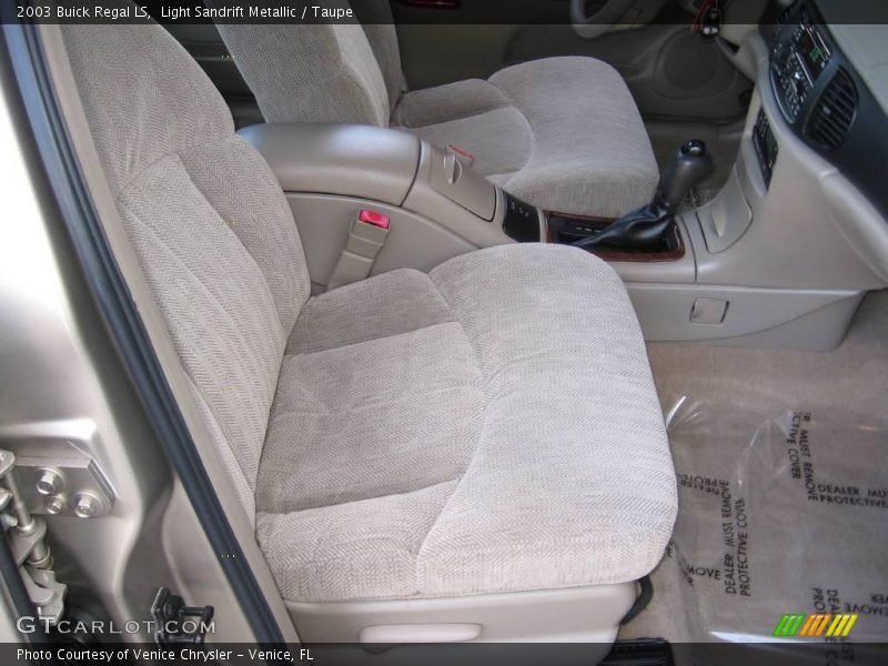 Light Sandrift Metallic / Taupe 2003 Buick Regal LS