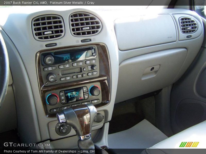 Platinum Silver Metallic / Gray 2007 Buick Rainier CXL AWD