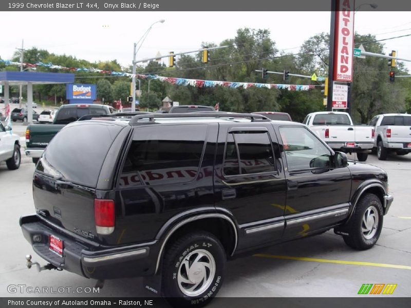 Onyx Black / Beige 1999 Chevrolet Blazer LT 4x4