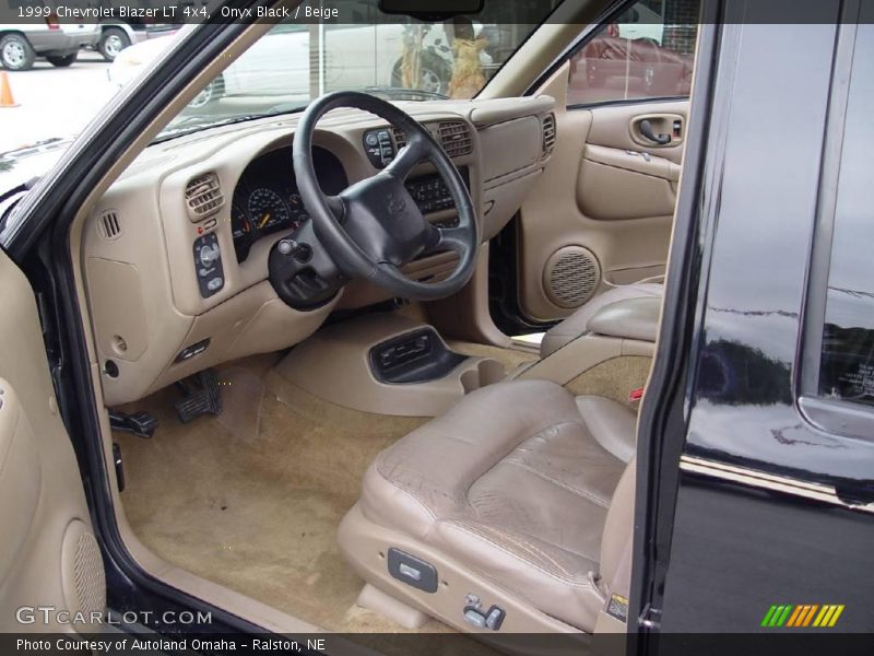 Onyx Black / Beige 1999 Chevrolet Blazer LT 4x4